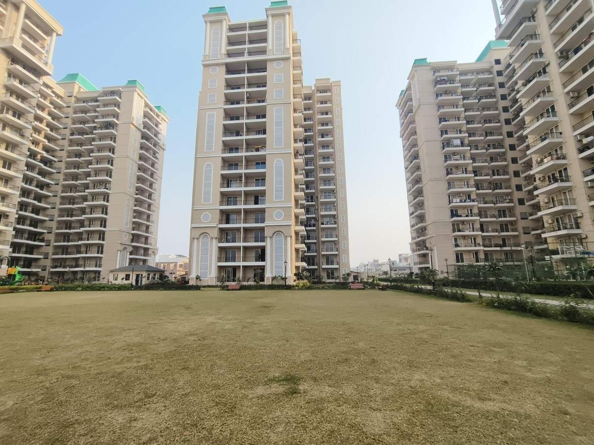 Ambika La Parisian building exterior view, IT City Mohali