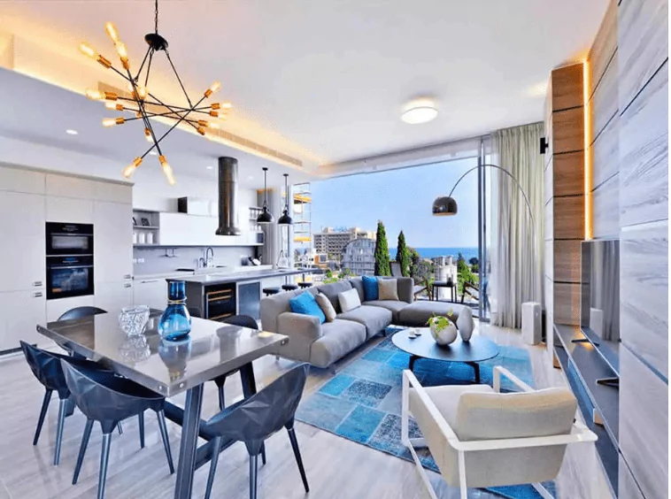 Dining and lounge space