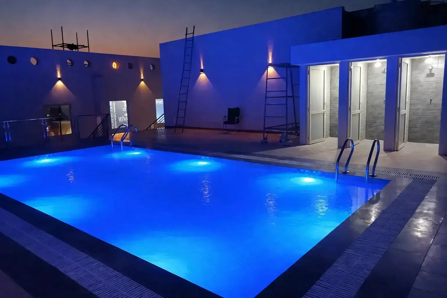 Rooftop Swimming Pool